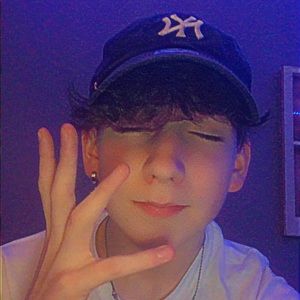 Meet your Posher, Dylan